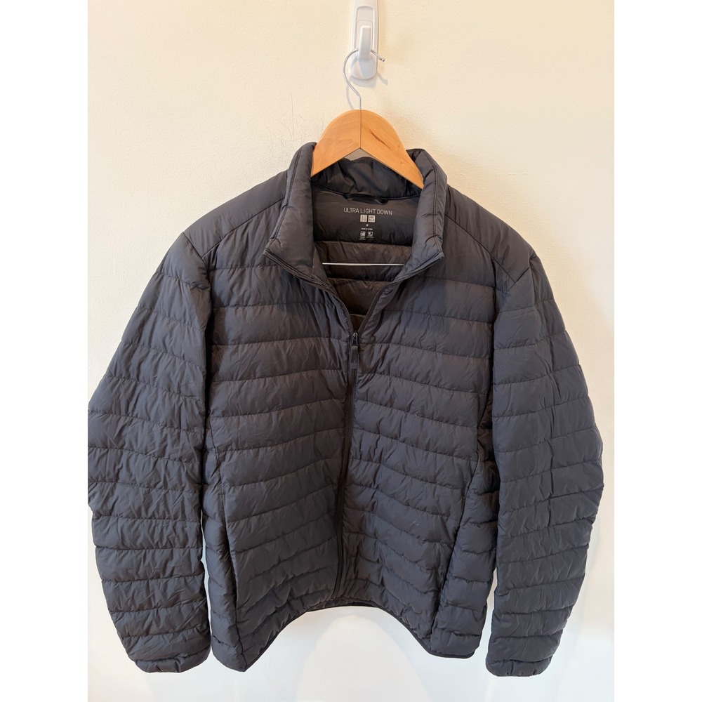 Uniqlo Ultra Light Down Jacket Mens Medium Black Quilted Puffer Full Zip 419994